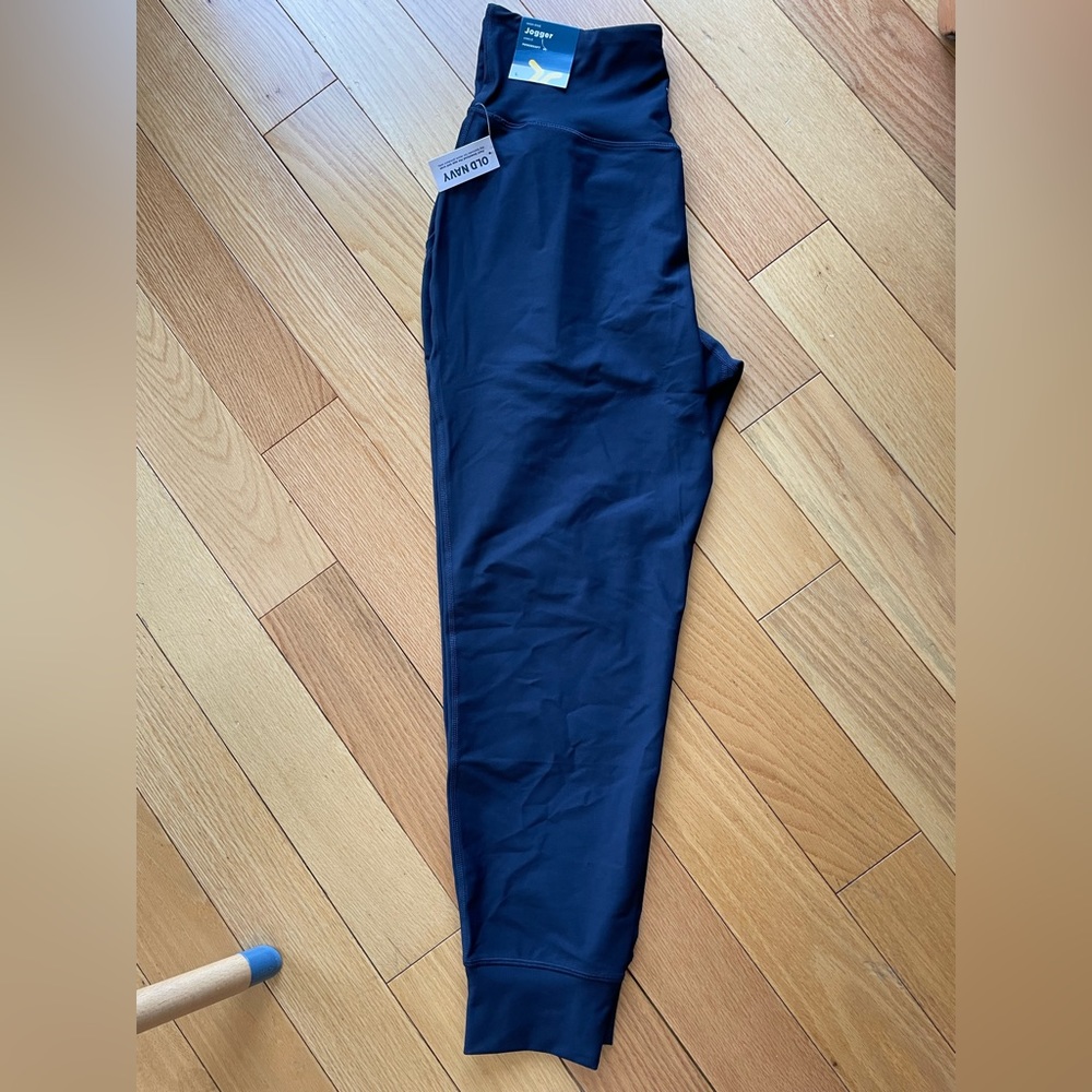 New with tags Old Navy Joggers